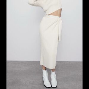 ZARA Ribbed Knit Wrap Midi Skirt Cream Off-White Viscose Blend Size XL